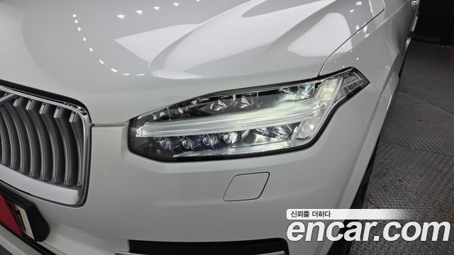 Volvo XC90 2021 — photo 8
