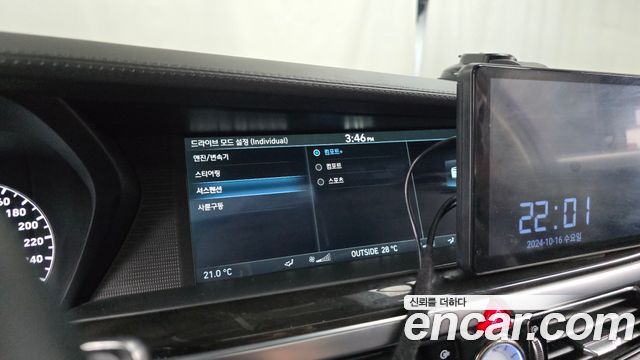 Genesis EQ900 2016 — photo 22
