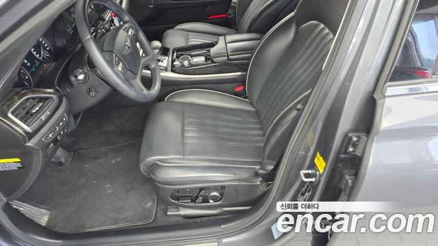Genesis EQ900 2016 — photo 32