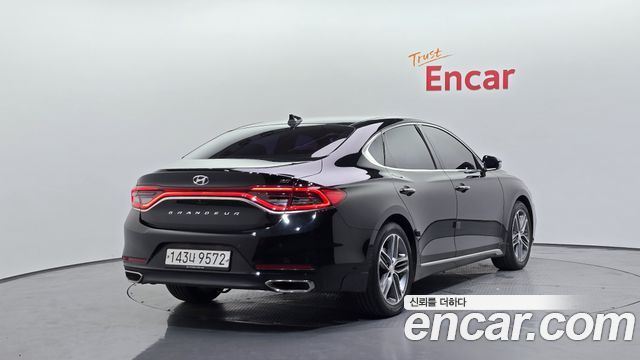 Hyundai Grandeur 2017 — photo 2