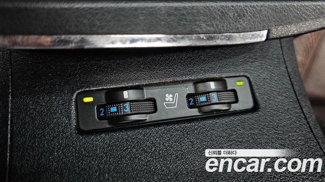 Lexus ES 2012 — photo 21