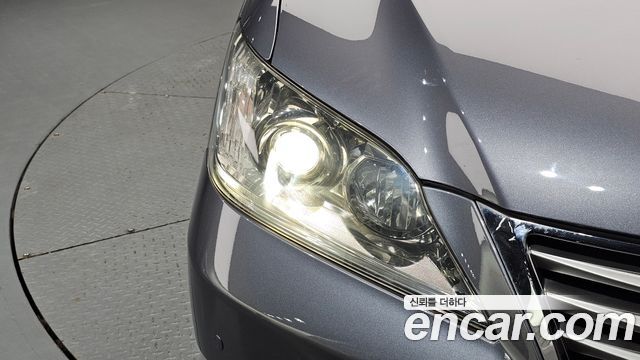Lexus ES 2012 — photo 8