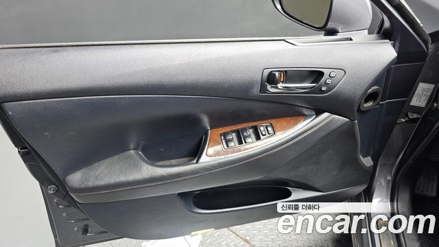 Lexus ES 2012 — photo 14