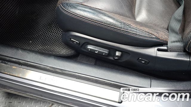 Lexus ES 2012 — photo 29