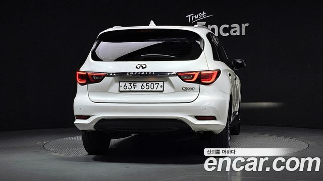 Infiniti QX60 2018 — photo 4