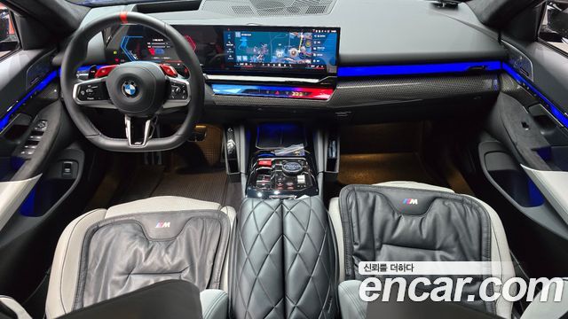 BMW M5 2025 — photo 10
