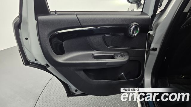 Mini Countryman 2022 — photo 15