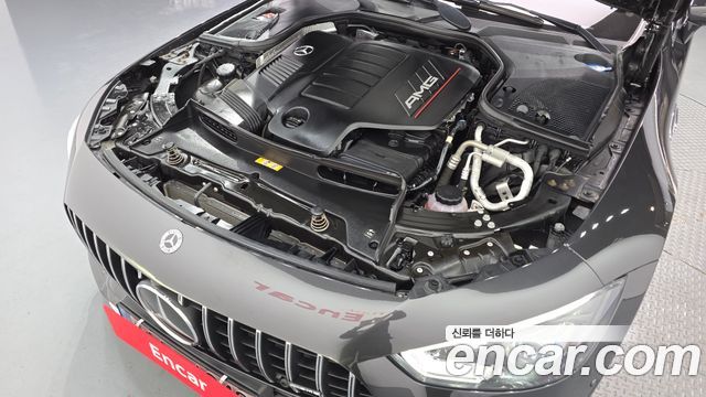 Mercedes-Benz AMG GT 2021 — photo 6