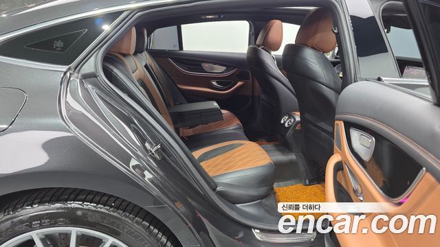 Mercedes-Benz AMG GT 2021 — photo 17