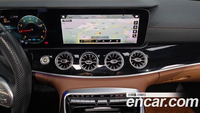 Mercedes-Benz AMG GT 2021 — photo 19