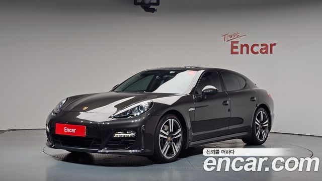 Porsche Panamera 2012 — photo 1