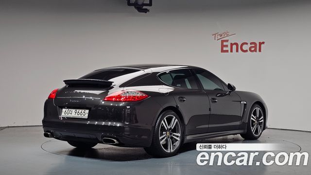 Porsche Panamera 2012 — photo 2