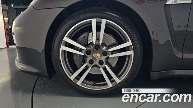 Porsche Panamera 2012 — photo 5