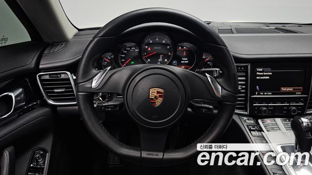Porsche Panamera 2012 — photo 12