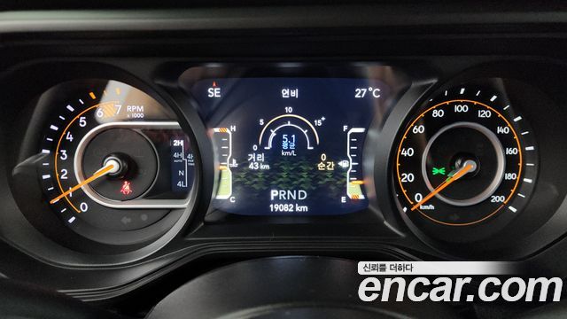 Jeep Wrangler 2024 — photo 11
