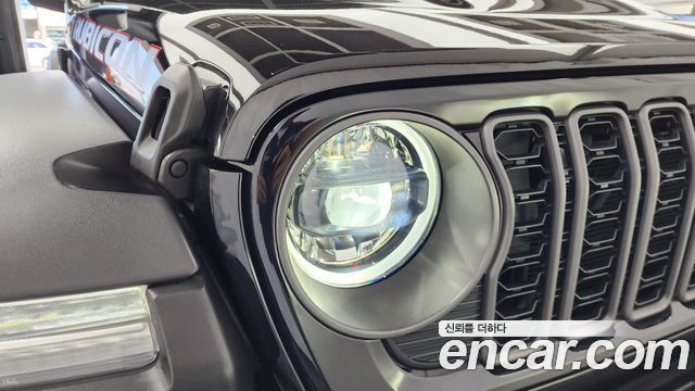 Jeep Wrangler 2024 — photo 8