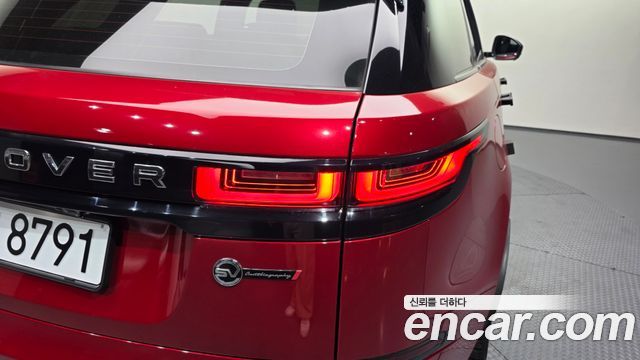Land Rover Range Rover Velar 2019 — photo 9