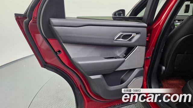 Land Rover Range Rover Velar 2019 — photo 15