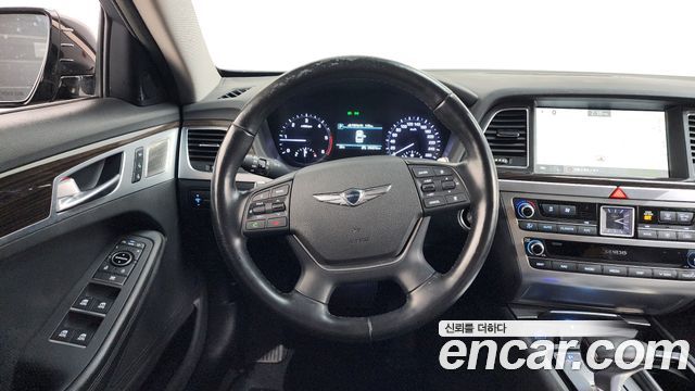 Genesis G80 2019 — photo 14