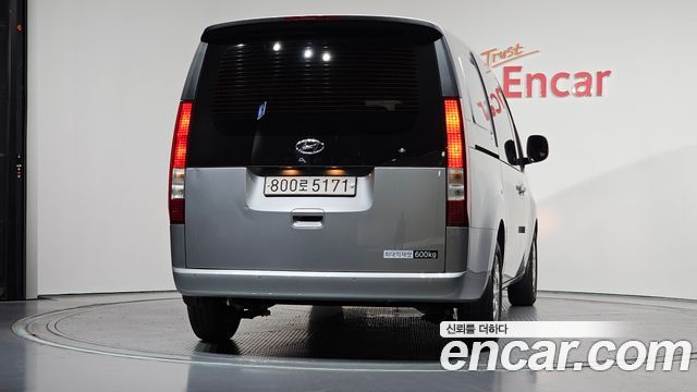 Hyundai Staria 2024 — photo 4