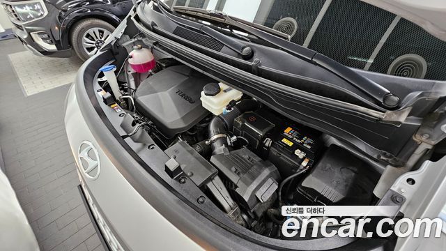 Hyundai Staria 2024 — photo 6