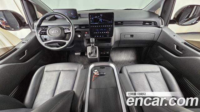 Hyundai Staria 2024 — photo 10