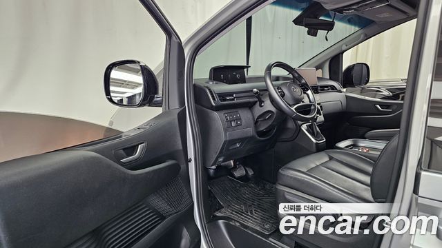 Hyundai Staria 2024 — photo 13