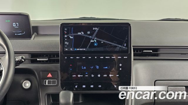 Hyundai Staria 2024 — photo 20