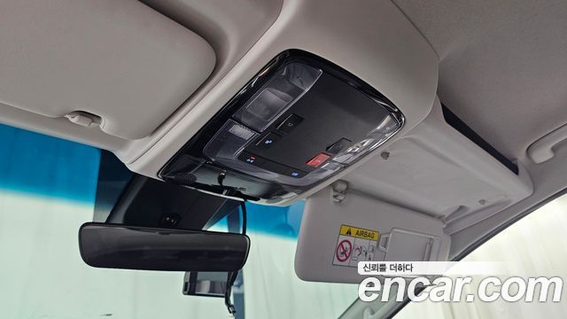Hyundai Staria 2024 — photo 23