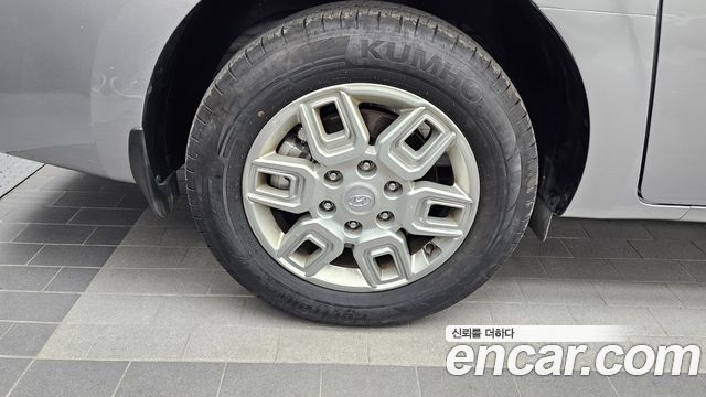 Hyundai Staria 2024 — photo 7