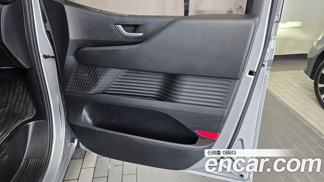 Hyundai Staria 2024 — photo 15