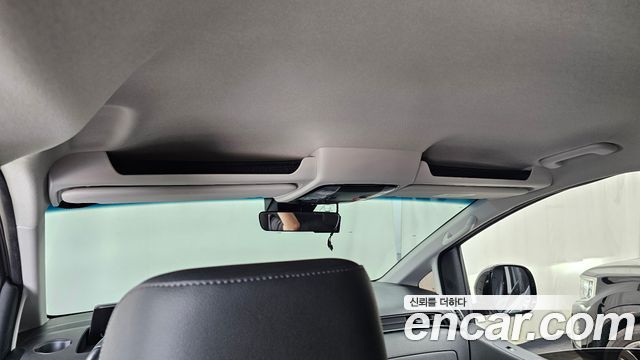 Hyundai Staria 2024 — photo 33