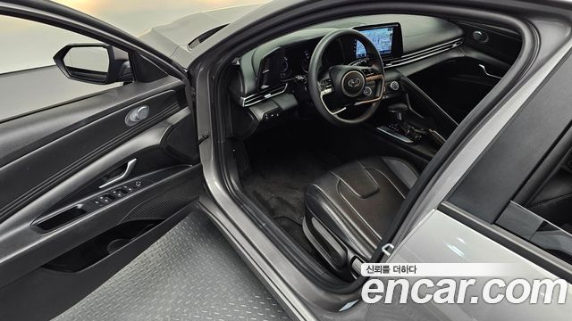 Hyundai AVANTE 2021 — photo 11