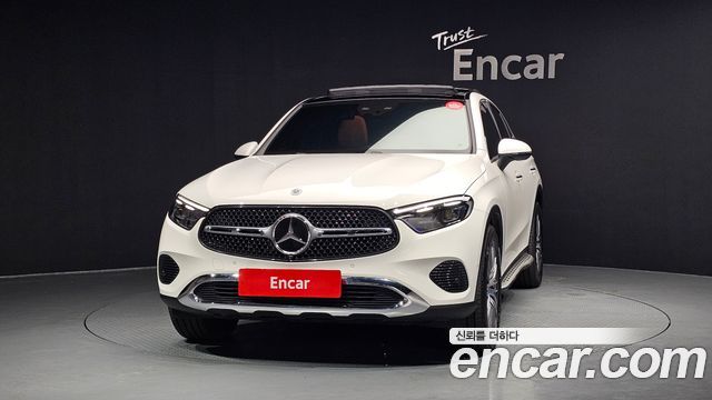 Mercedes-Benz GLC-Class 2025 — photo 3