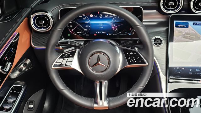 Mercedes-Benz GLC-Class 2025 — photo 19
