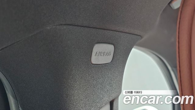 Mercedes-Benz GLC-Class 2025 — photo 30