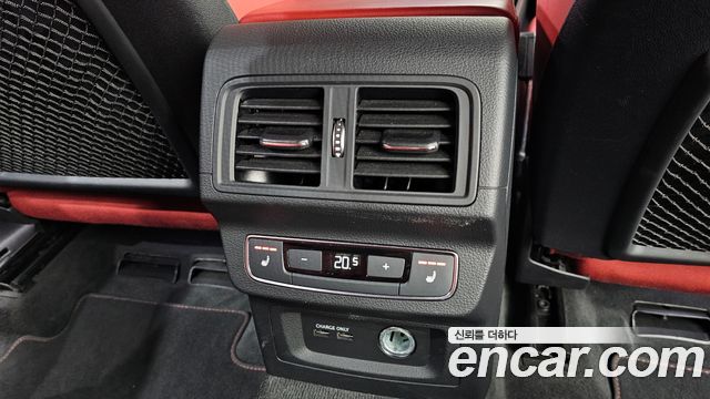 Audi SQ5 2021 — photo 24