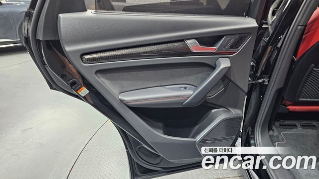Audi SQ5 2021 — photo 15