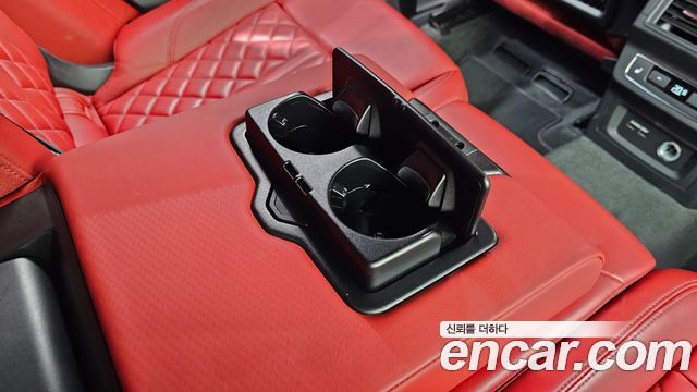 Audi SQ5 2021 — photo 32
