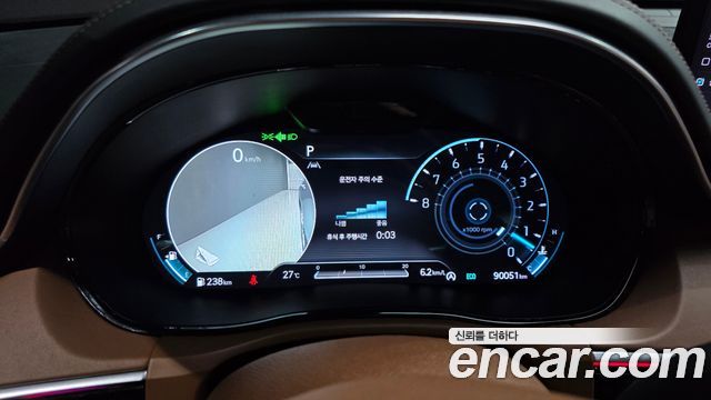 Genesis GV70 2021 — photo 8