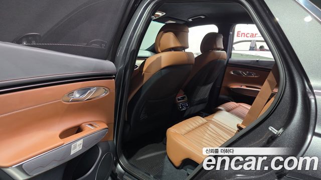 Genesis GV70 2021 — photo 11