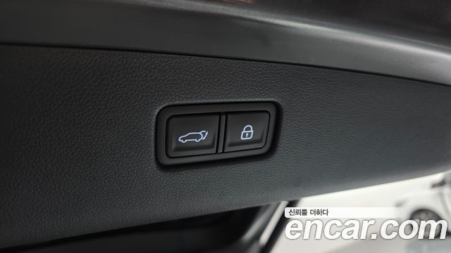 Genesis GV70 2021 — photo 20