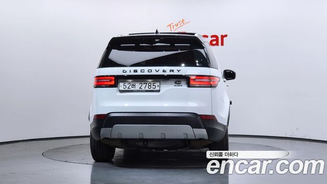 Land Rover Discovery 2018 — photo 4