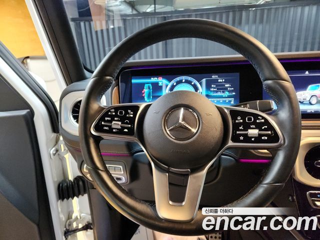 Mercedes-Benz G-Class 2021 — photo 11