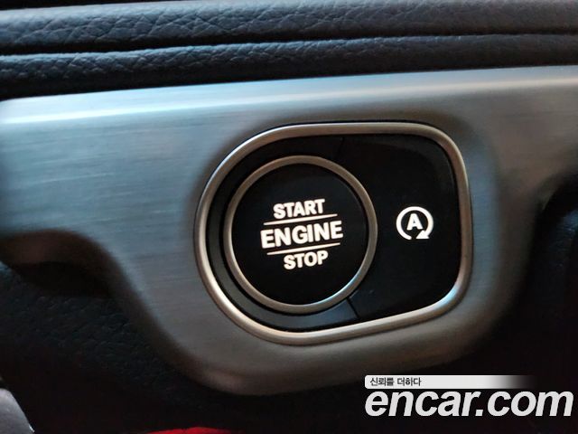 Mercedes-Benz G-Class 2021 — photo 18