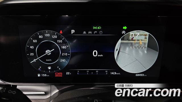 Kia Canival 2023 — photo 8
