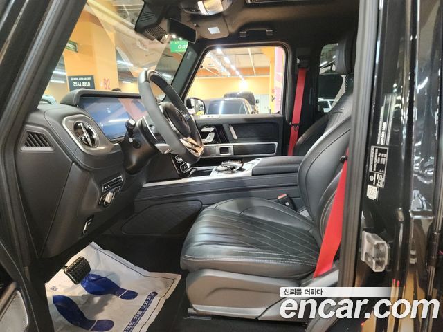 Mercedes-Benz G-Class 2023 — photo 8