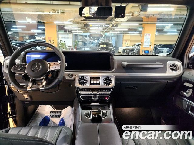 Mercedes-Benz G-Class 2023 — photo 10