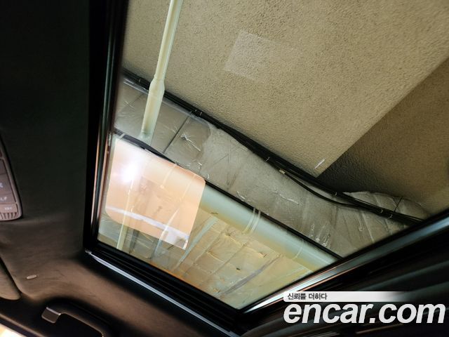 Mercedes-Benz G-Class 2023 — photo 20