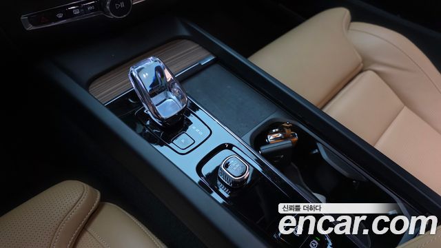 Volvo S60 2024 — photo 12